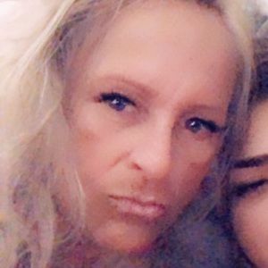 Meet your Posher, Joanie